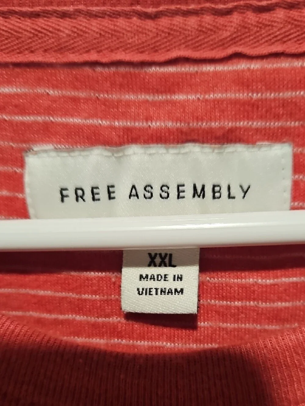 Men's Washed Red Crewneck Sweatshirt with Stripe Pocket